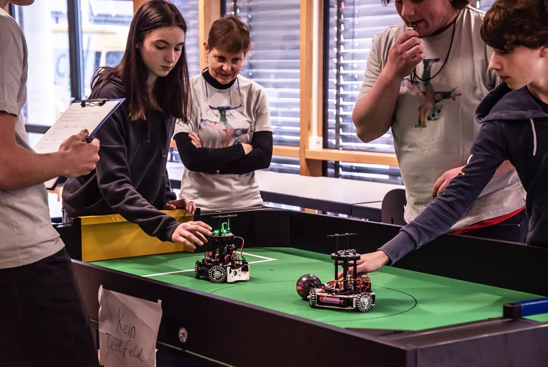 Robocup Junior 2024 in der HBRS Wettkampf der Roboter Hochschule